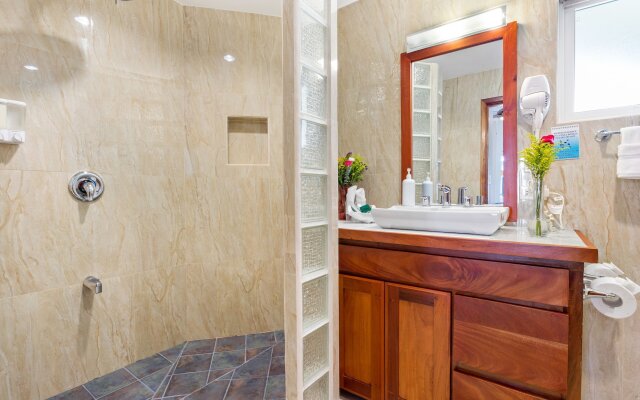 Sunbreeze Suites