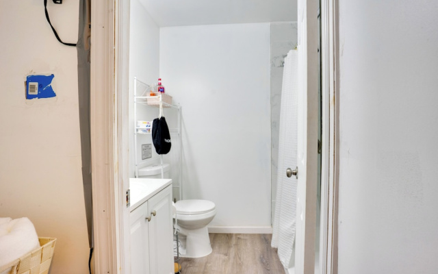 1 Mi to Linden Ave! Cozy Studio Stay in Elmont