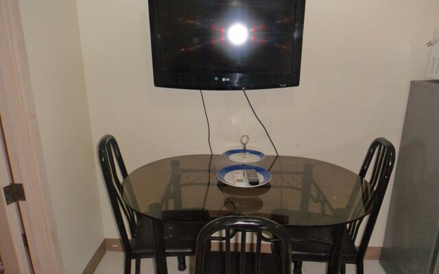 KarLa's Place at Chateau Elysee