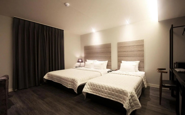 Hotel MU