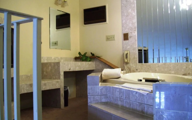 Riveredge Resort