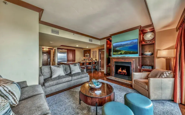 Mid-mountain Luxury At Northstar 2 Bedroom Condo by RedAwning