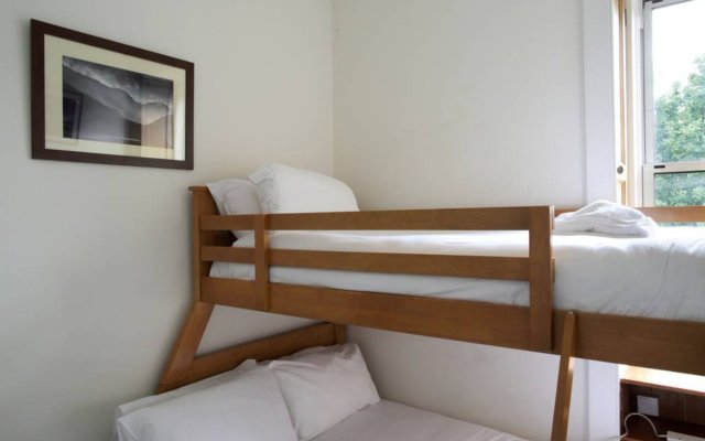 2 Bedroom Flat Near Edinburgh Castle Sleeps 5