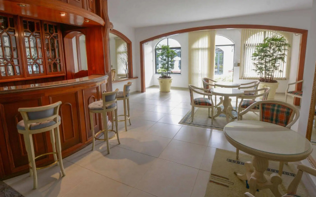 Biazi Paradise Hotel