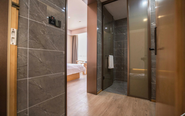 Yougo  Hotel