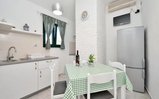 Holiday home Jakov