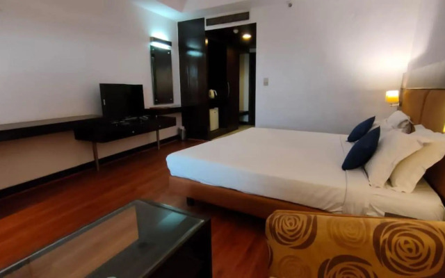 Centaur Hotel