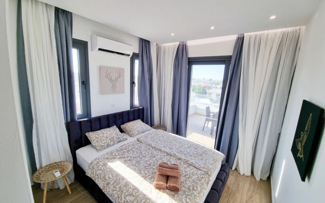 Lucky Strike Apartment