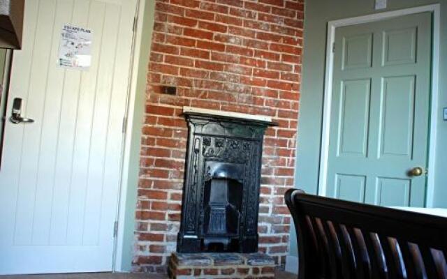 Alma Inn & Dining Rooms