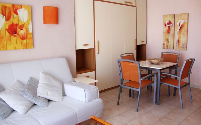 Apartamentos Eurhostal 3000