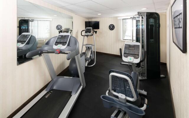 SYLO Hotel Denver Airport, a Ramada by Wyndham