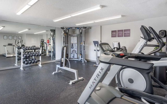 Executive Residency by Best Western Philadelphia-Willow Grove