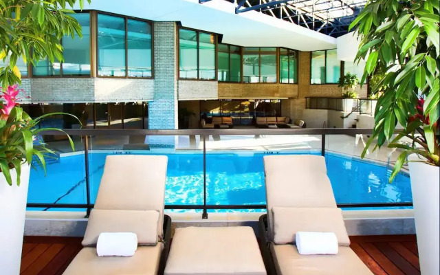DoubleTree by Hilton Montreal