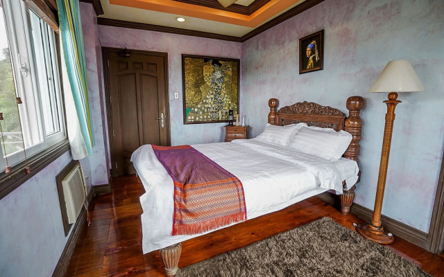 Altamira Boutique House