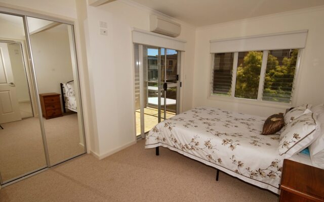 Florida Unit 4 - Shoal Bay