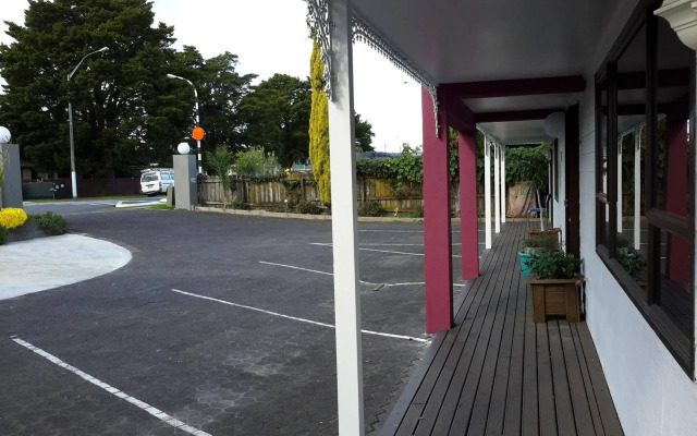 Papakura Pioneer Motor Lodge and Motel