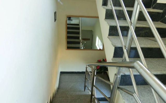 Ample Inn