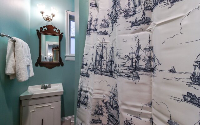 Captain Lawrence Inn