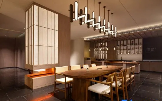 Lijiang Ancient  Wanda Meihua Light & In Hotel – Business – Lijiang