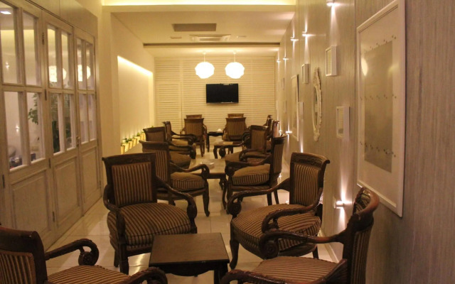Al-Ballouti Hotel Suites