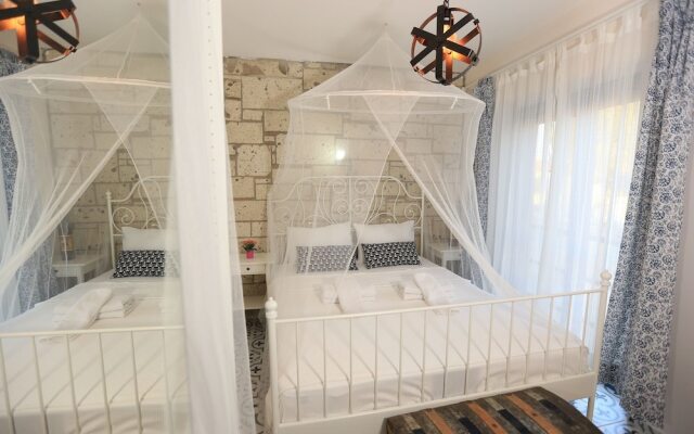 Muhit Alacati Butik Otel
