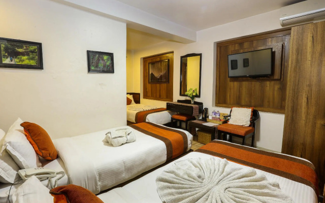 Hotel Himalayan Oasis