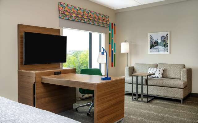 Hampton Inn & Suites Raleigh Midtown