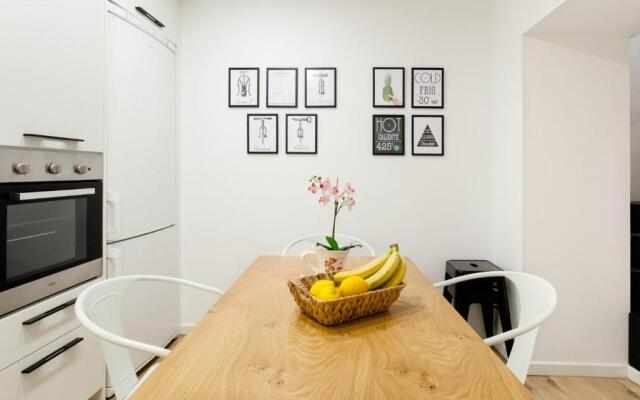 19th Century Luxury Maisonette in the Center