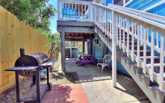 4 Palms 628 by RedAwning