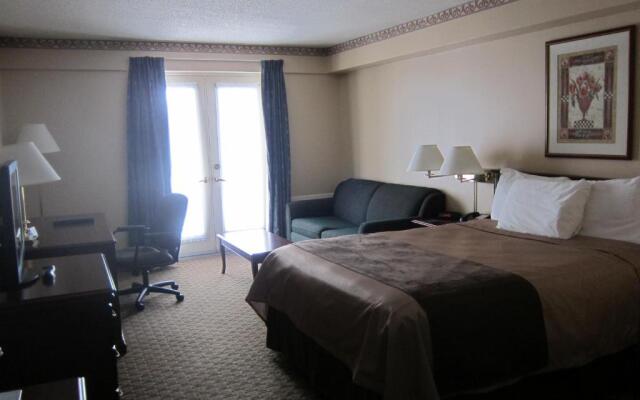 Travelodge by Wyndham Ottawa West