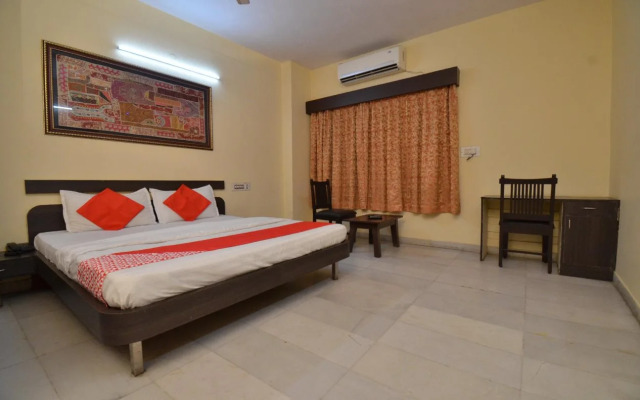 Oyo 24408 Nirmala Guest House