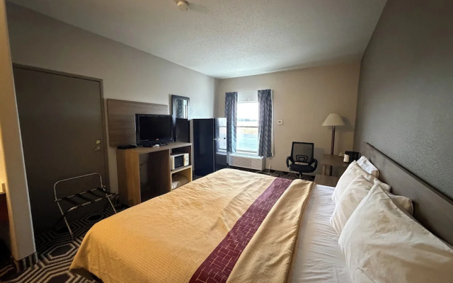 Relax Inn & Suites