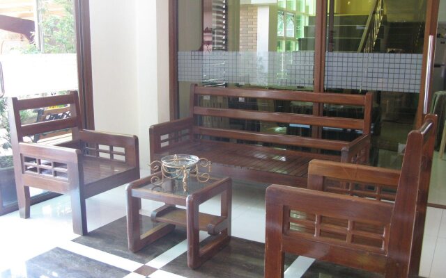 Qanaq Hotel