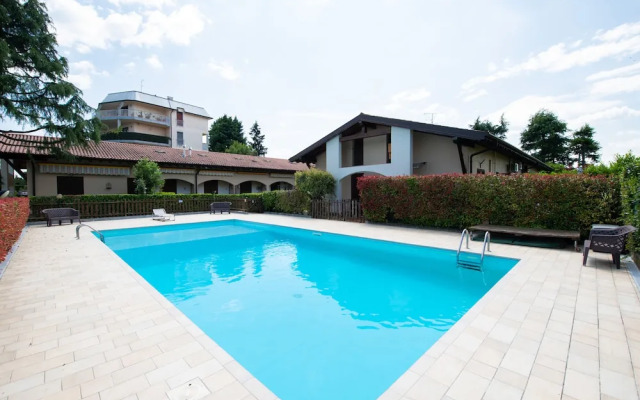 The Three Moons Apartment