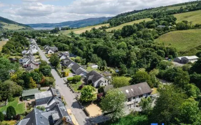 Stylish Garden Flat Near Loch Ness