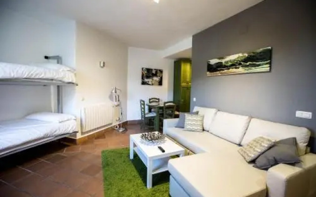 Bed and Snow Family Apartments