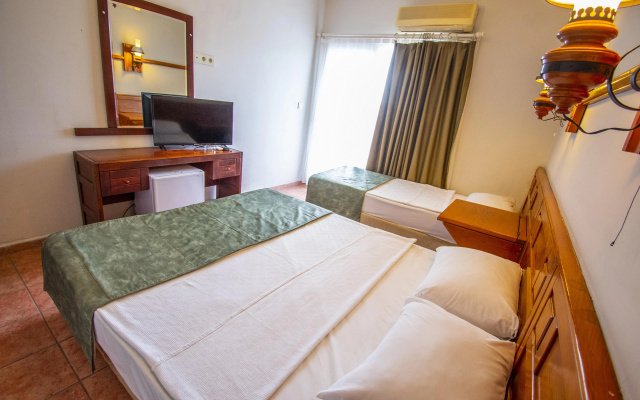 Sami Beach Hotel.