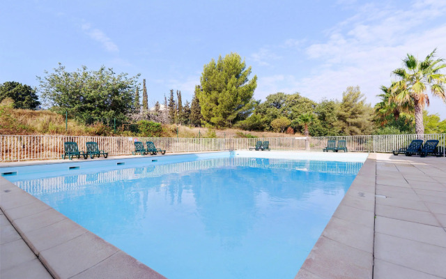 Comfort Aparthotel Six-Fours