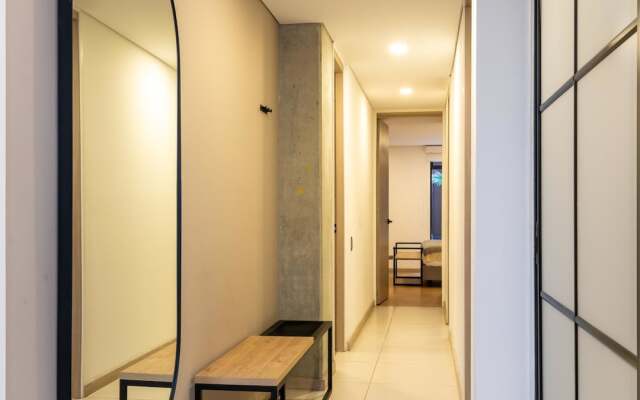 w Lovely 2BR w Balcony n AC in Laureles
