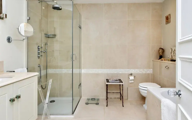 Beautiful and Spacious 2 Bedroom Apartment in South Kensington