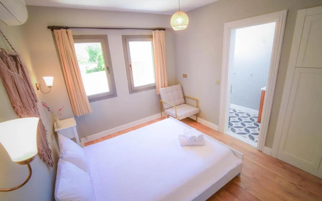 9 Alacati Boutique Hotel