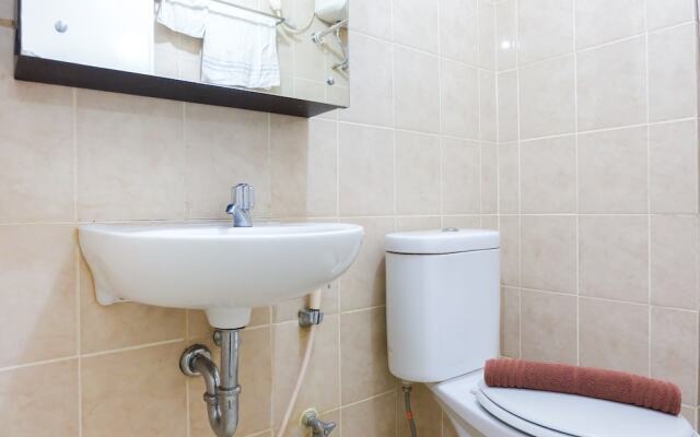 Best Price 2BR at Green Lake Sunter Apartment