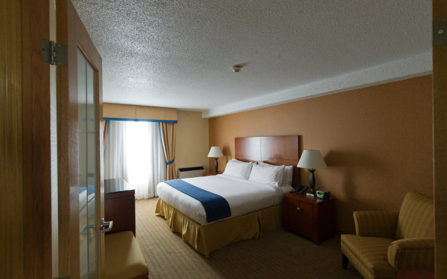 Sandman Hotel & Suites London Downtown