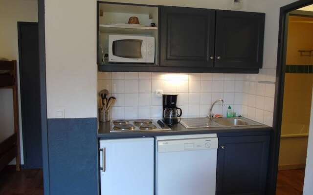 Lou Services Apartment CB40 LSI 001