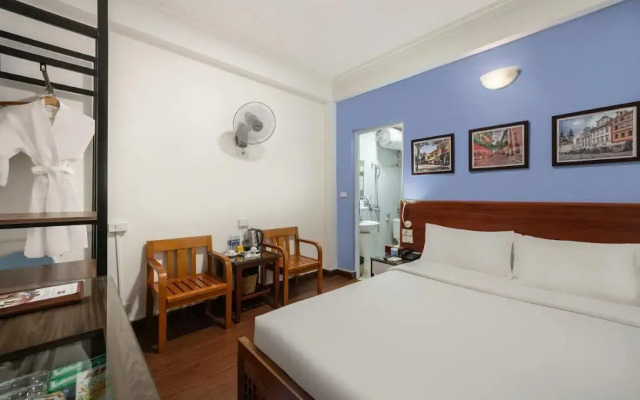 A25 Hotel - Doi Can 2