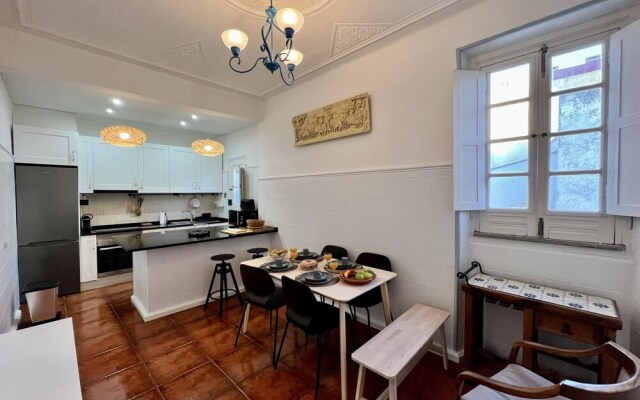 OLH O Historical House by Homing