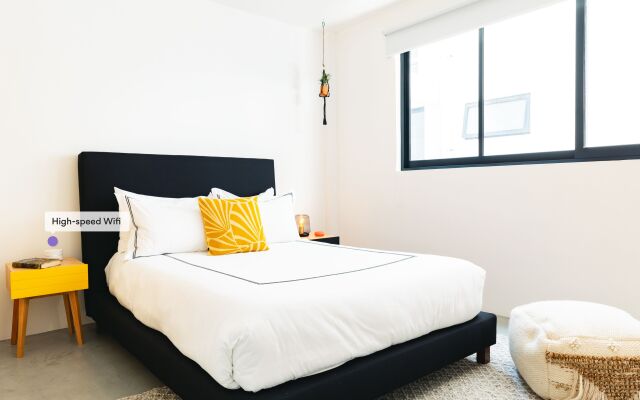 Casai 2br 2ba Romita Casa! Hi Tech & Super Modern!
