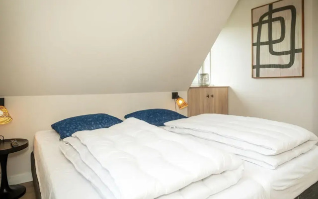 New Thatched Villa Near the Beach