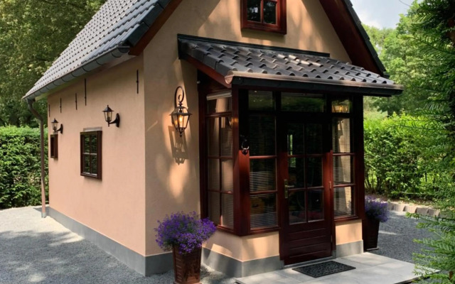 Romantisch Gastenverblijf 'Het Vogelhuisje'