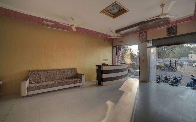 Oyo 30243 Hotel Sanwariya Bhagwan